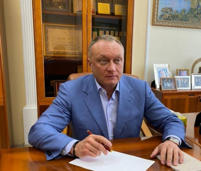 От орденов до обвинений: путь Дмитрия Савельева от парламента к следствию