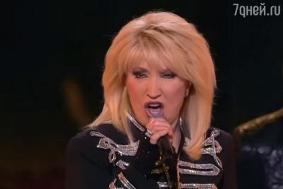 Аллегрова, набравшая вес, отказалась от букета поклонника