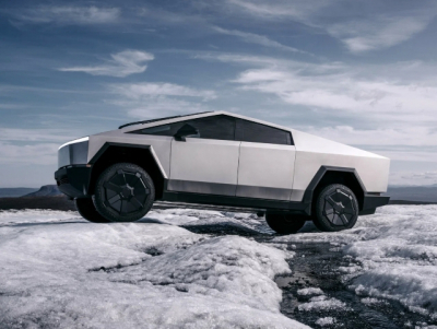 Илон Маск ограничил доступ к автопилоту Tesla по подписке &mdash; владельцы машин в愤0