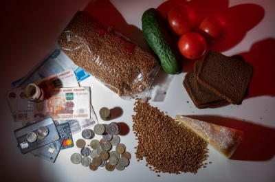 Разрыв в 10%: СМИ зафиксировали реальную инфляцию в 15%, когда власть отчитывается о пяти